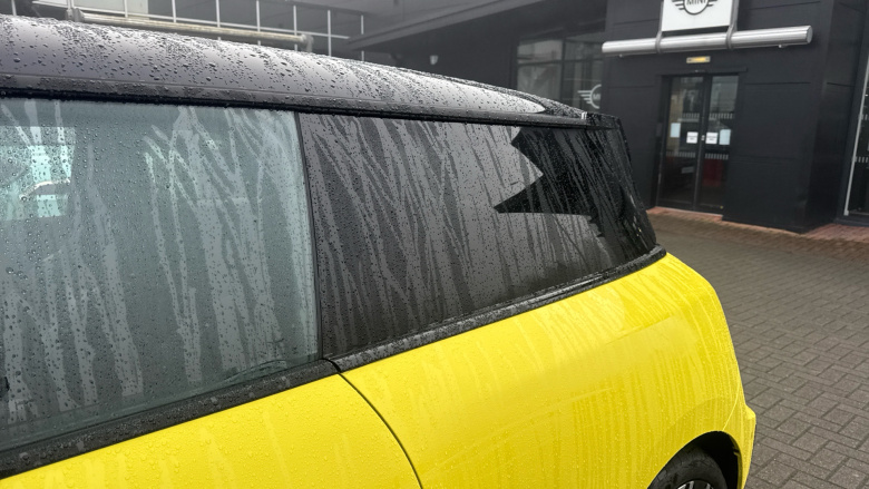 MINI Cooper 135kW E Sport [Level 2] 41kWh 3dr Auto Electric Hatchback